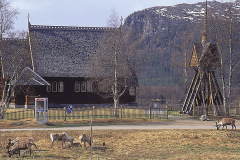 Kvikkjokks kyrka och renar © Kvikkjokksfotografen Tor Tuorda