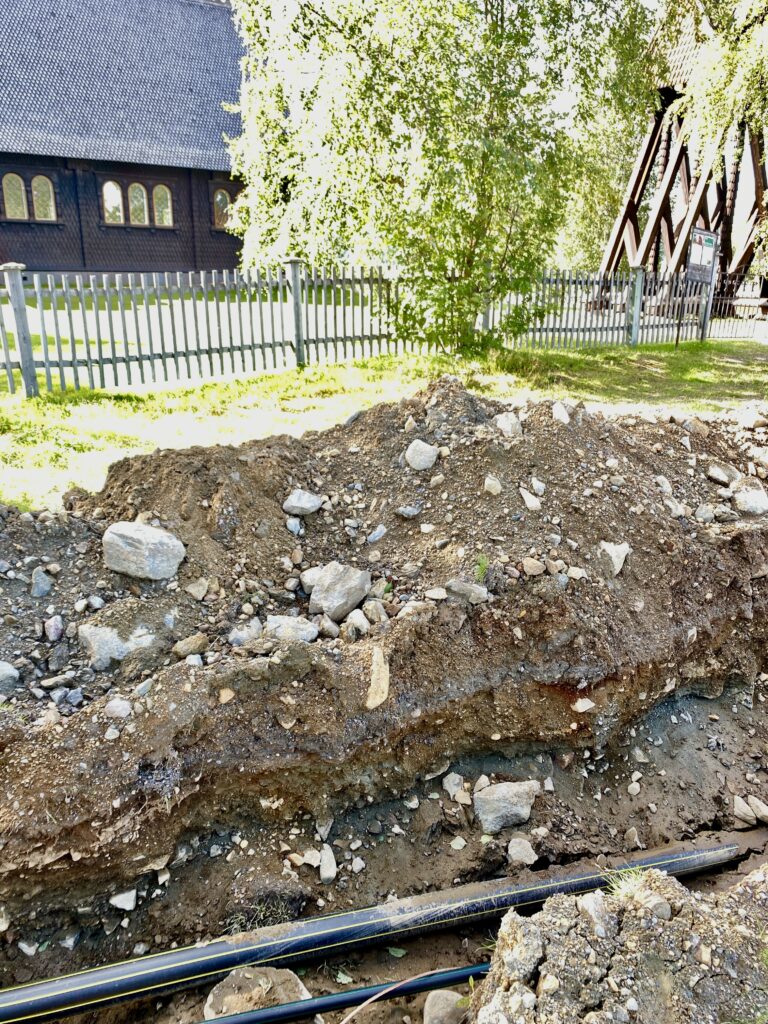 kulturskikt i kabelgrav i Kvikkjokk
